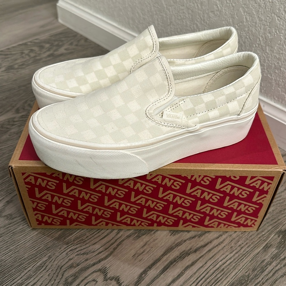 Vans Checkered Classic Slip-On Platform Size 8